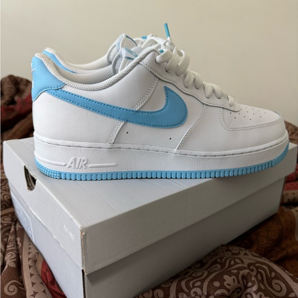 Nike Air Force 1 - Picture 5 of 9